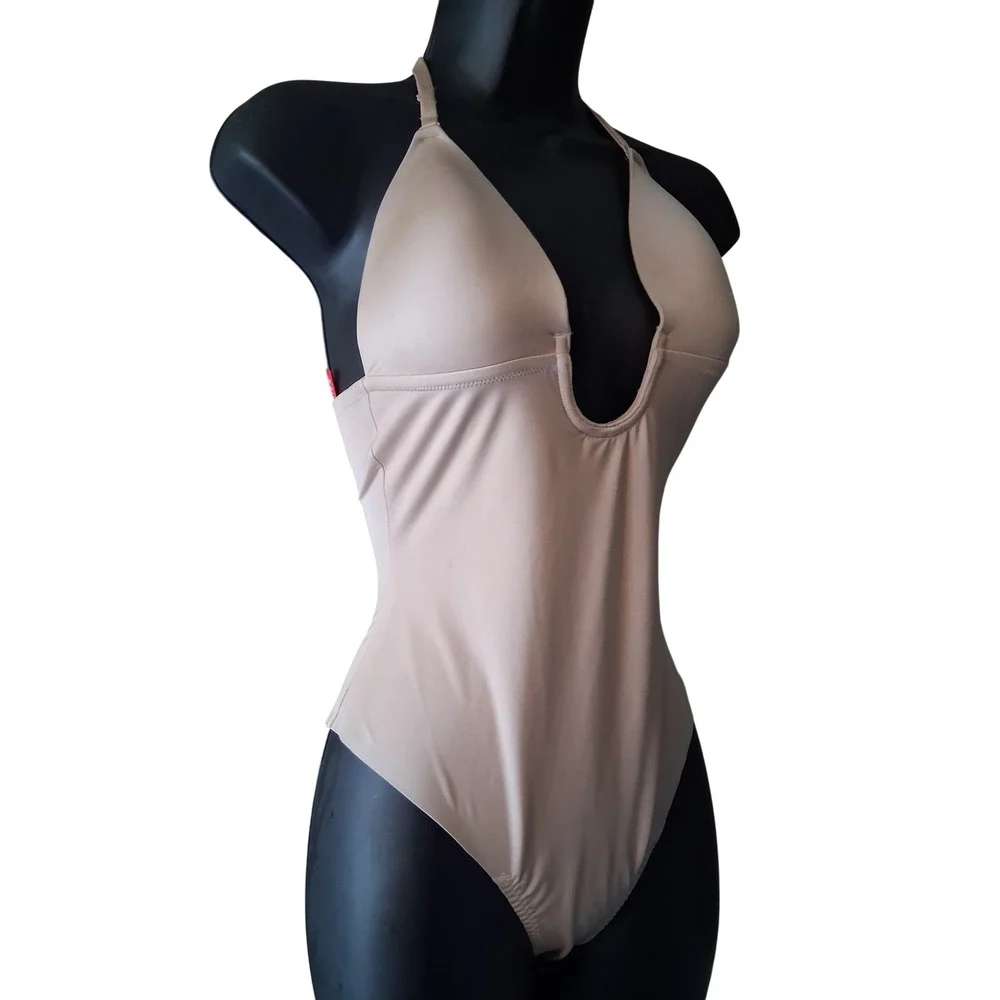 Spanx Suit Your Fancy Plunge Low-Back Thong Bodysuit Beige‎ Small 10156R